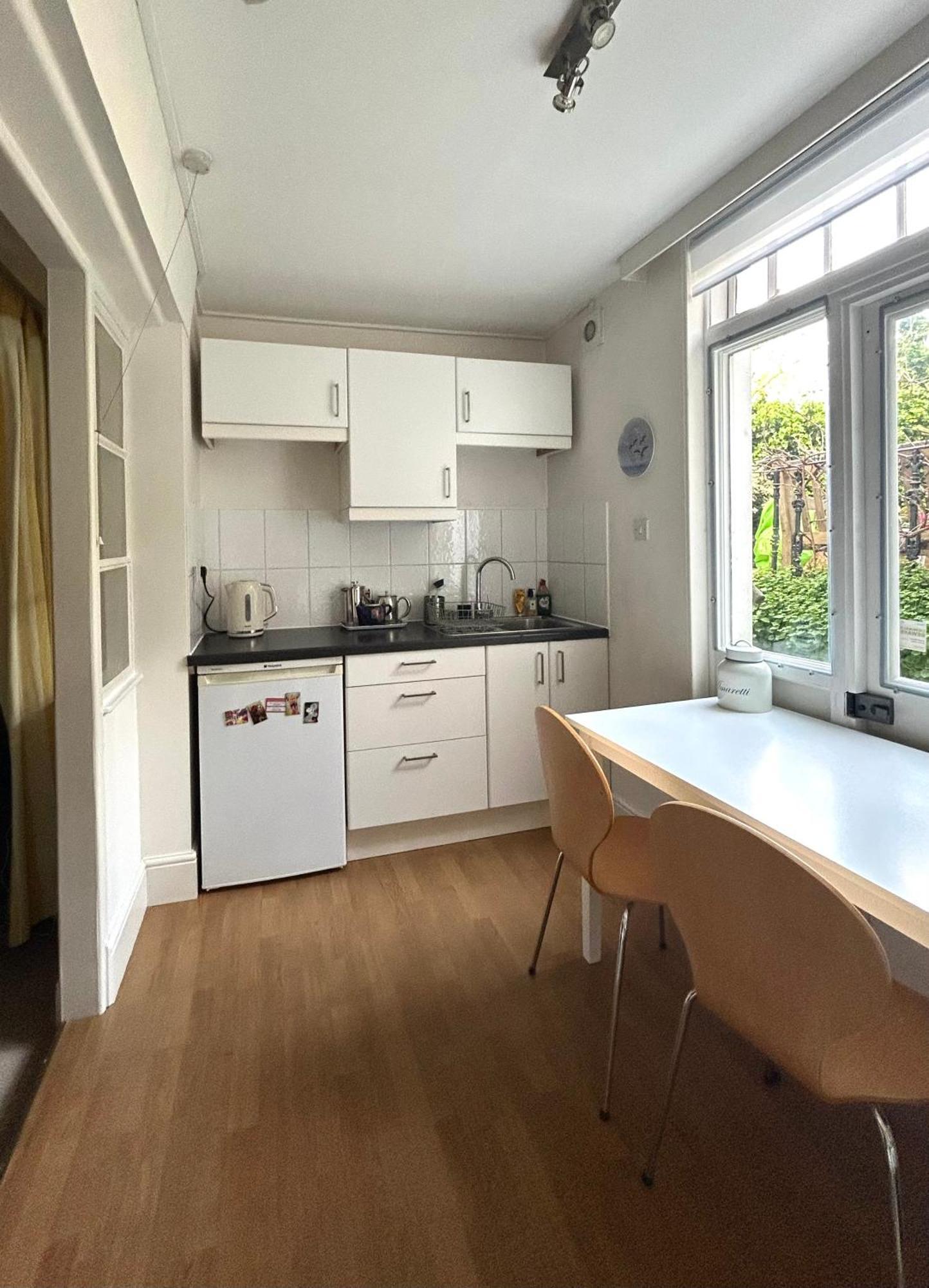 Spacious Comfortable Flat With Free Parking In East Finchley, Muswell Hill & Close To Alexandra Palace London Kültér fotó