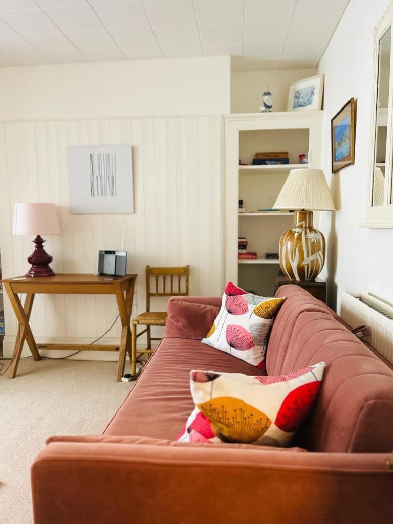 Spacious Comfortable Flat With Free Parking In East Finchley, Muswell Hill & Close To Alexandra Palace London Kültér fotó