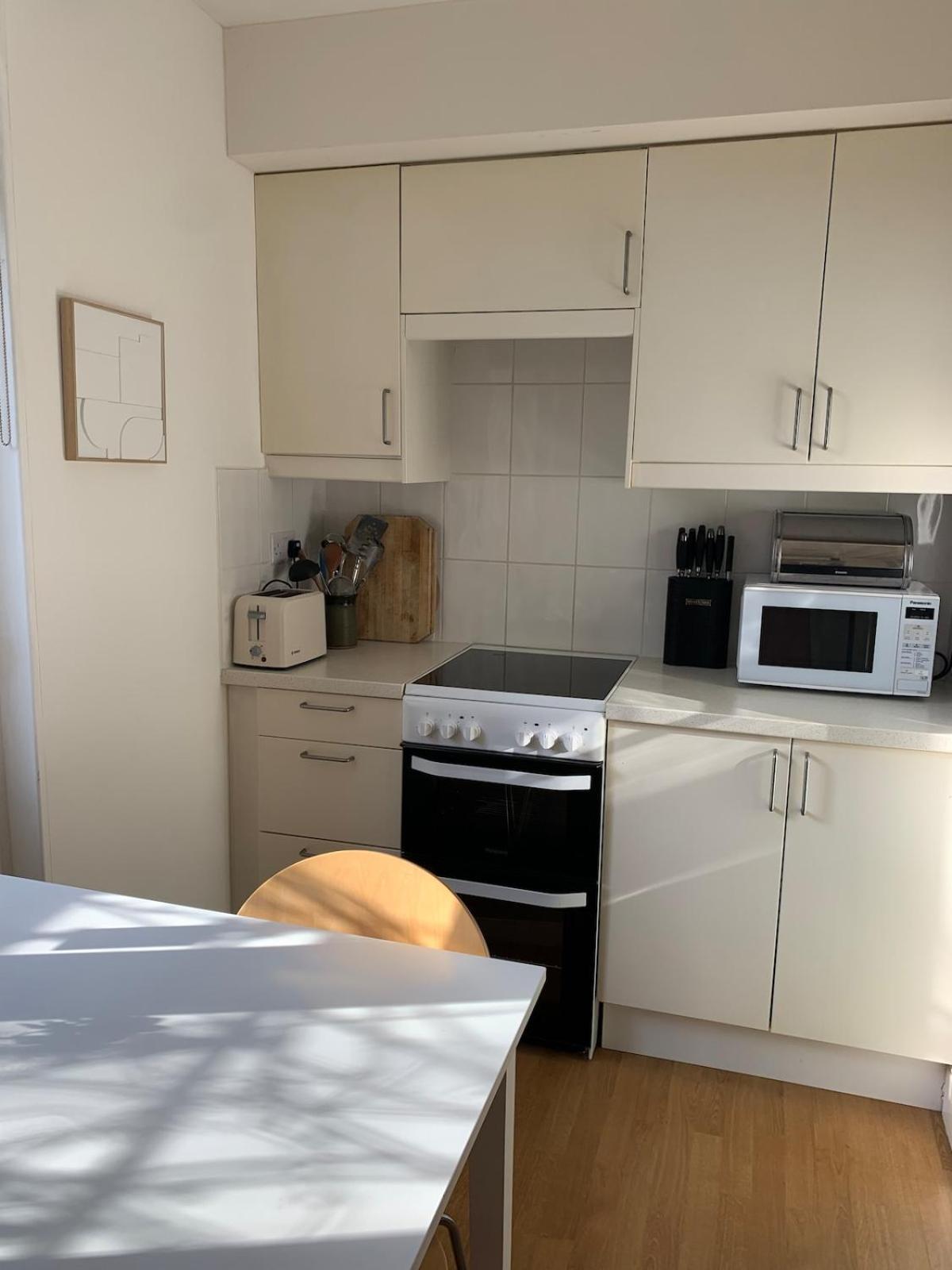 Spacious Comfortable Flat With Free Parking In East Finchley, Muswell Hill & Close To Alexandra Palace London Kültér fotó